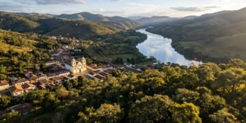 A primeira matriz de Minas Gerais e a 1ª linha férrea do Brasil: o vilarejo a 32 km de Belo Horizonte que guarda 335 anos de história