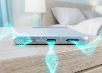 Monitoramento por microfone divide especialistas e levanta questionamentos sobre a privacidade digital nos aparelhos móveis