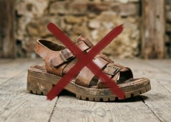 Adeus aos sapatos pesados: a modelagem que promete conforto e sofisticação para 2026