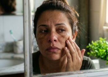 O ativo de skincare que está dominando 2026 e ajuda a reduzir manchas sem agredir a pele