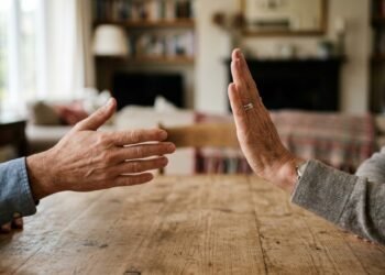 Como aprender a dizer “não” com firmeza sem parecer rude ou egoísta