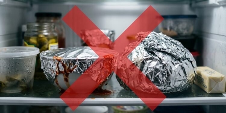 Os 4 alimentos que nunca devem ser embrulhados em papel alumínio