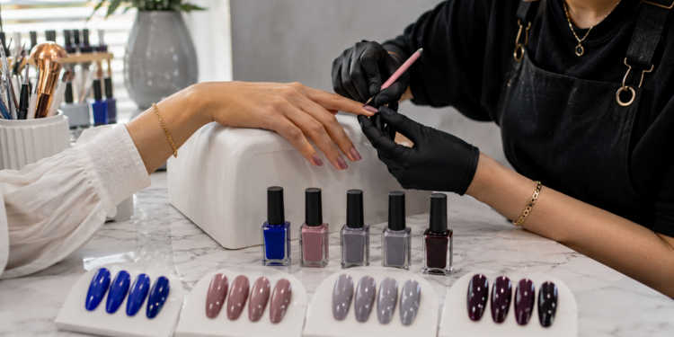 As cores de unhas mais elegantes que vão dominar 2026