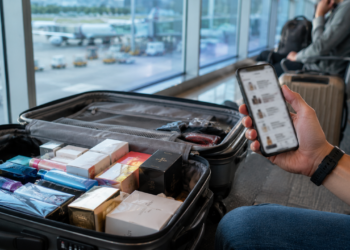 Como transformar viagens internacionais em renda extra legalizada