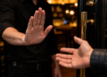 Servir mais uma dose pode custar caro ao dono do bar