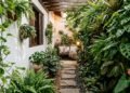 Jardim lateral pode virar um espaço bonito e acolhedor com escolhas simples