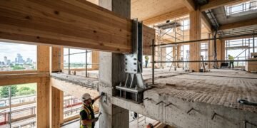 Projeto europeu desenvolve estruturas híbridas de madeira e concreto que são 40% mais leves e têm 70% menos emissões