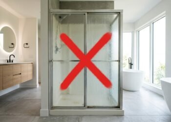Adeus ao box tradicional: as novas tendências de banheiro prometem mais elegância e praticidade em 2026
