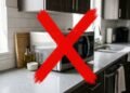 Adeus aos eletrodomésticos na bancada: a nova tendência deixa cozinhas mais elegantes e organizadas