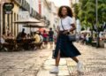 O combo casual que virou truque de estilo entre mulheres elegantes e modernas