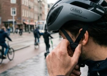 A nova lei do capacete obrigatório para bicicletas e patinetes elétricos está gerando incompreensão entre usuários