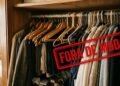 Adeus aos cabides tradicionais: nova tendência promete mais espaço e roupas sem amassados no armário