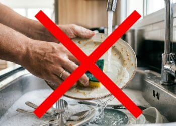 Lavar vasilhas nunca mais: o aparelho doméstico que transforma a rotina na cozinha com economia e praticidade