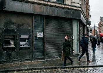 Agências bancárias estão fechando em massa no país e o motivo preocupa milhões de clientes