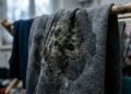 Adeus mofo nas blusas: o jeito simples de ventilação que ajuda a secar roupas no frio