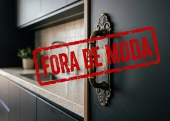 Adeus aos móveis com puxadores: a tendência que está fazendo sucesso nas cozinhas por sua estética minimalista