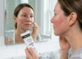 Higiene facial suave que preserva a barreira cutânea e previne crises inflamatórias
