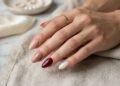 As cores de unhas que as manicures mais indicam para um visual elegante e atemporal