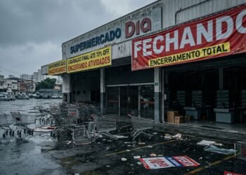 Rede de supermercado popular começa a fechar lojas e já são 15 unidades confirmadas