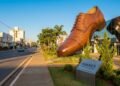 Capital do Calçado: 1 em cada 3 sapatos masculinos do Brasil sai desta cidade do interior paulista a 400 km da capital que ainda domina o basquete nacional