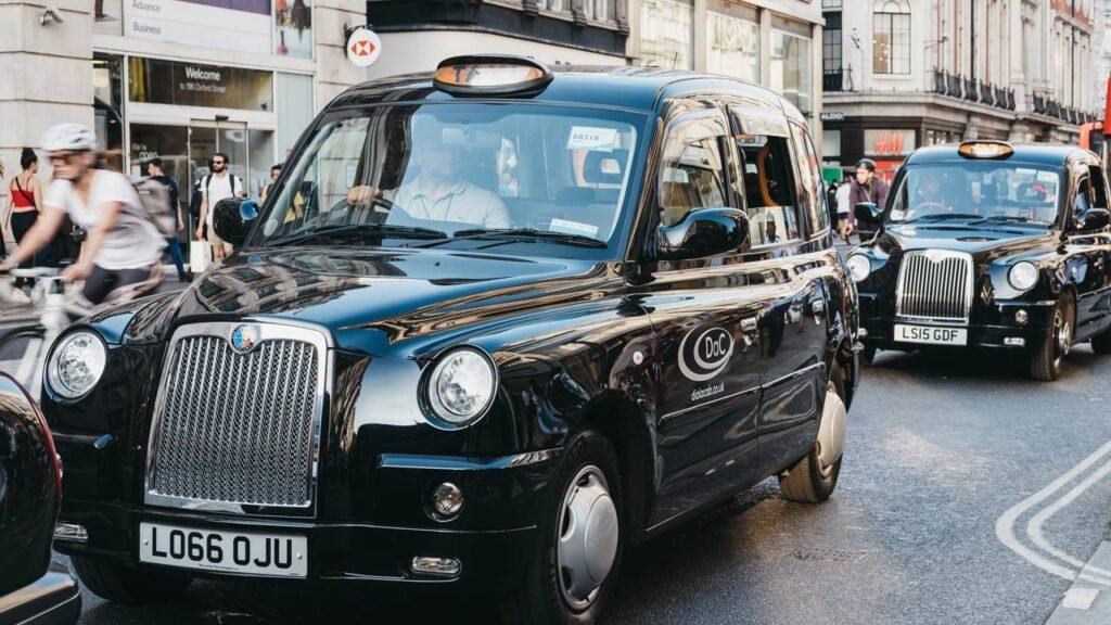 A cidade onde os taxistas estudam anos para decorar 25 mil ruas antes de poder dirigir o táxi