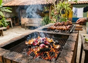 Jogar cascas de cebola nas brasas da churrasqueira: para que serve e quando utilizar