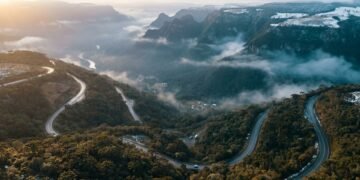 Estrada eleita uma das mais espetaculares do mundo atravessa cidades brasileiras com neve e paraísos pouco conhecidos