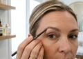 O que fazer quando aparecem pelos brancos nas sobrancelhas: as melhores técnicas de maquiagem e tratamentos