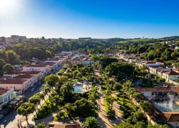 A menor cidade de São Paulo lidera o ranking de qualidade de vida do país e guarda a 2ª água mais sulfurosa do mundo
