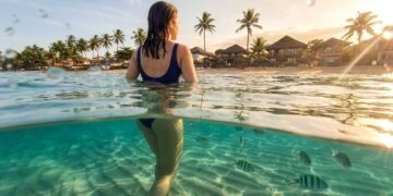 O vilarejo baiano sem carros eleito a 4ª melhor praia do mundo: 678 metros de muralhas de 1630 e cinco praias numeradas