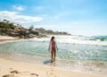 3ª melhor qualidade de vida do Rio de Janeiro e 15 praias com sol em cerca de 300 dias por ano em 28 km de litoral: a cidade fluminense que cresceu 48% e guarda um sambaqui de 4 mil anos