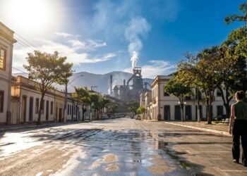 A 100 km de Belo Horizonte, 12% do aço do Brasil sai desta cidade de 40 mil habitantes, que está entre as 500 melhores do país para se viver