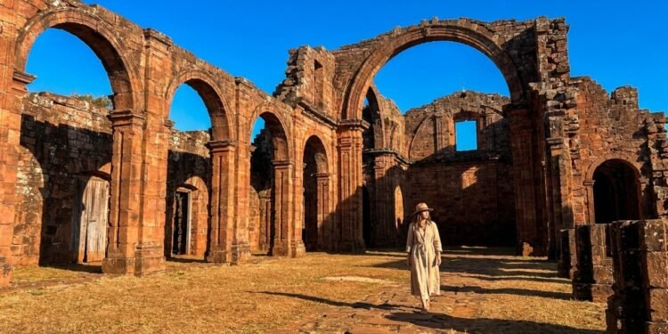 O único patrimônio histórico da humanidade do Sul do Brasil guarda ruínas de 1735 e a maior coleção de arte sacra missioneira do país
