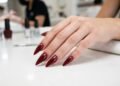 Unha stiletto: a tendência de 2014 volta com tudo e faz sucesso entre as mulheres brasileiras