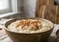 O segredo do arroz doce cremoso está no cozimento lento do amido