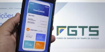 Lei aprovada permite que trabalhadores resgatem o FGTS para compras no mês do aniversário