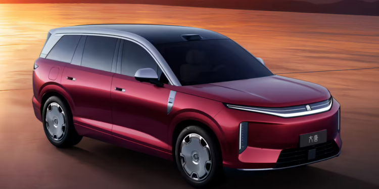 BYD lança SUV elétrico ultraveloz que recupera carga total em apenas 9 minutos - Créditos: Divulgação/BYD