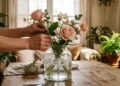 O truque simples que pode fazer flores durarem muito mais dentro de casa
