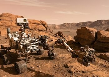 Rover da NASA faz selfie histórica ao lado de rochas gigantescas em Marte
