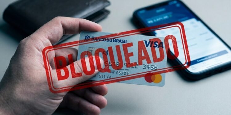 Bancos comunicam que podem bloquear os cartões de crédito de seus cliente em junho de 2026