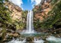 Serras Gerais no Tocantins reúnem cachoeiras cristalinas, cavernas e cidades históricas