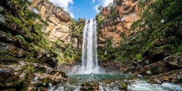 Serras Gerais no Tocantins reúnem cachoeiras cristalinas, cavernas e cidades históricas