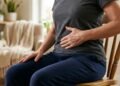 Como fortalecer a musculatura profunda do abdômen sem sair da cadeira