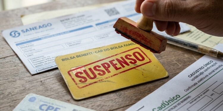 Milhares de beneficiários podem ter o Bolsa Família suspenso em junho por falhas simples que ainda podem ser corrigidas