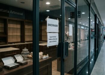15 lojas encerradas após mais de 30 anos de história