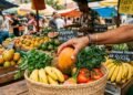 Nutricionista revela o que é melhor do que fazer compras só no supermercado e a diferença no bolso surpreende