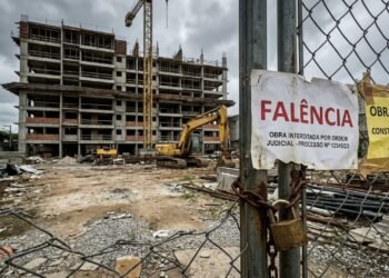 Contrutora famosa declara falência após decisão judicial