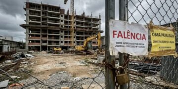 Contrutora famosa declara falência após decisão judicial