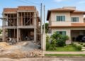 Construir ou comprar pronta? O aumento dos custos nos condomínios fechados está mudando a decisão de muitas famílias