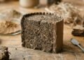 Adeus ao cimento: cientistas australianos criam materiais de construção feitos de terra, água e papelão